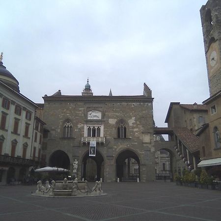 1929 Castle Guest Hotel Бергамо Екстериор снимка